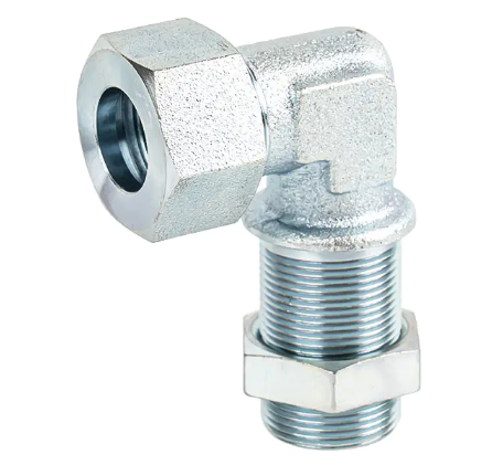 Hur kan man förhindra att adapterbeslag skadas i varma eller fuktiga miljöer?